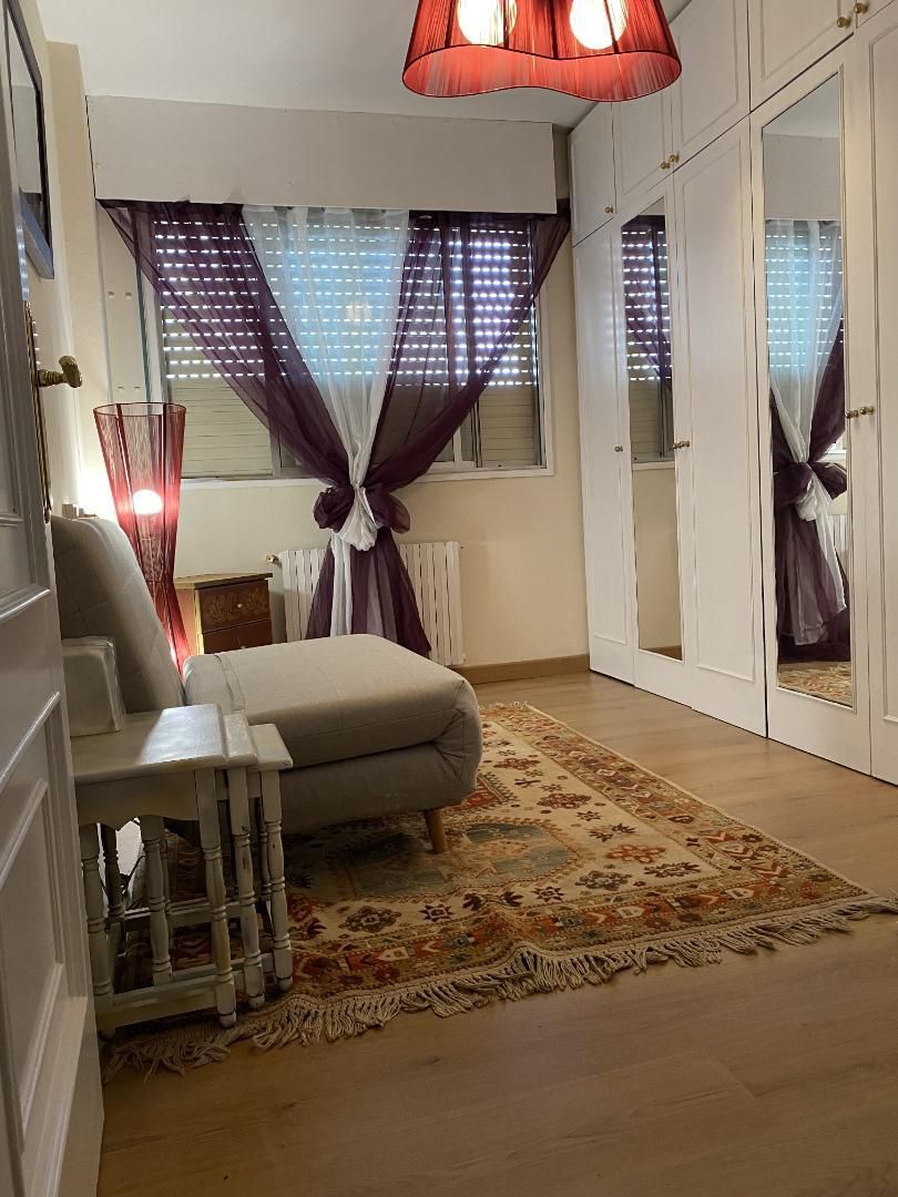 Piso en  Avenida de Rosalía de Castro 41 - Foto 11