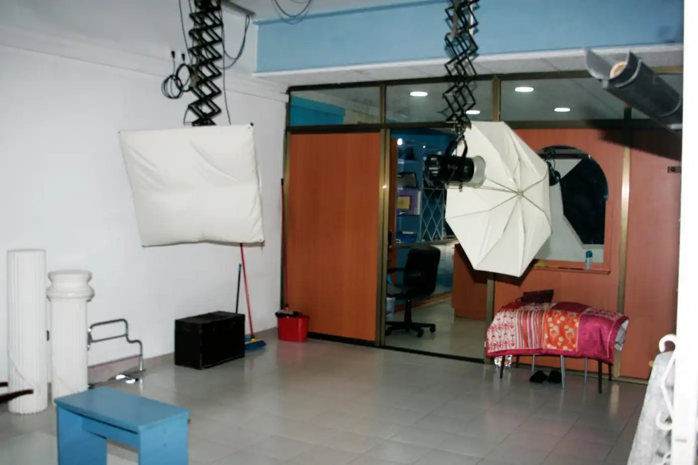 Local comercial en  Calle DEMOSTENES DE - Foto 12