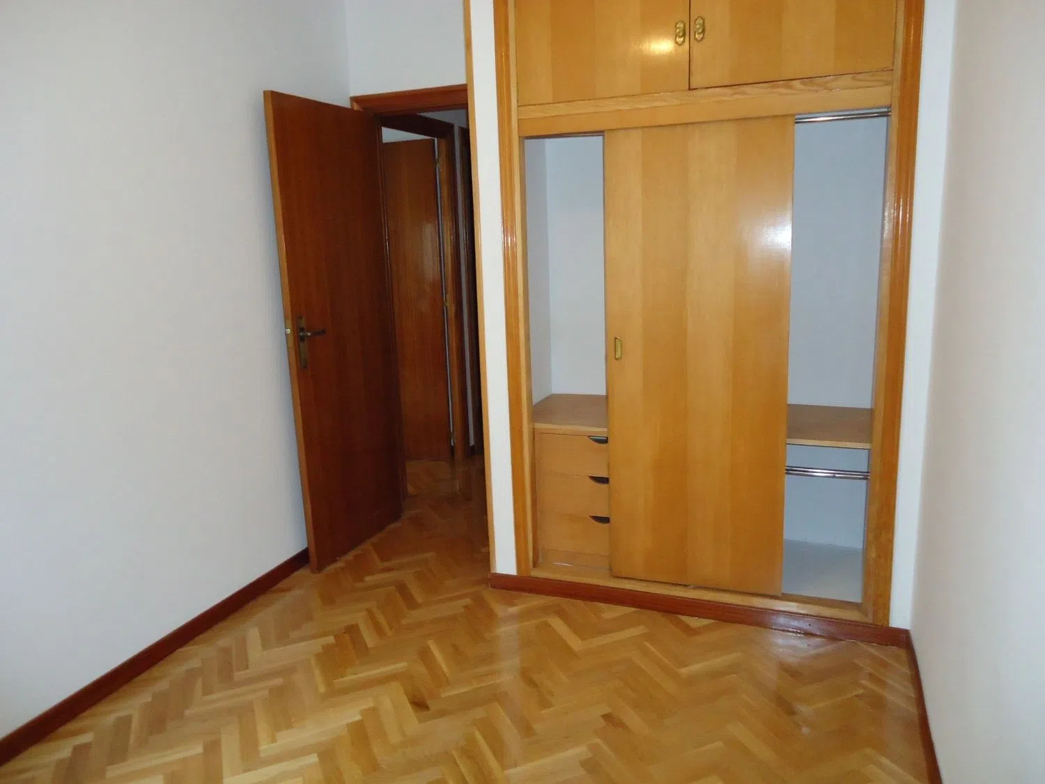 Piso en calle de Santa Casilda, 1 - Foto 6