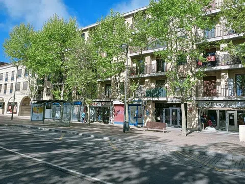Piso en avenida Reyes de España, 26