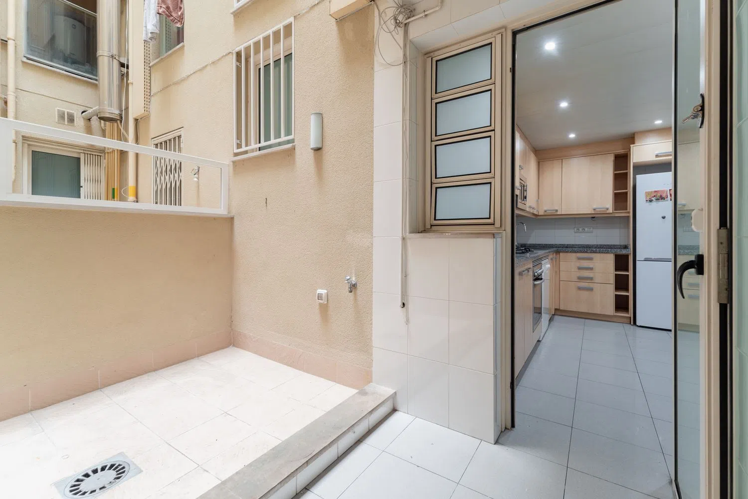 Piso en calle de l'Arc del Teatre, 18 - Foto 2