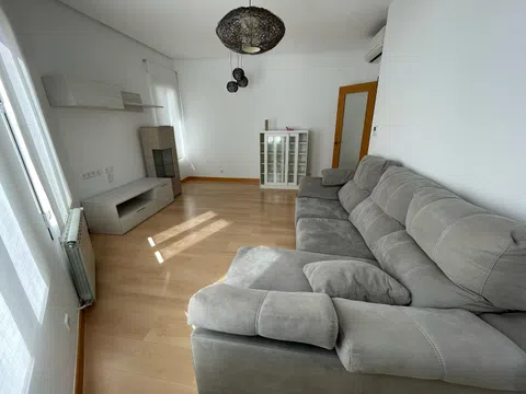 Piso en calle de Rafael de Riego, 52