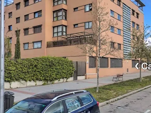 Piso en avenida Monasterio de Sobrado, 6