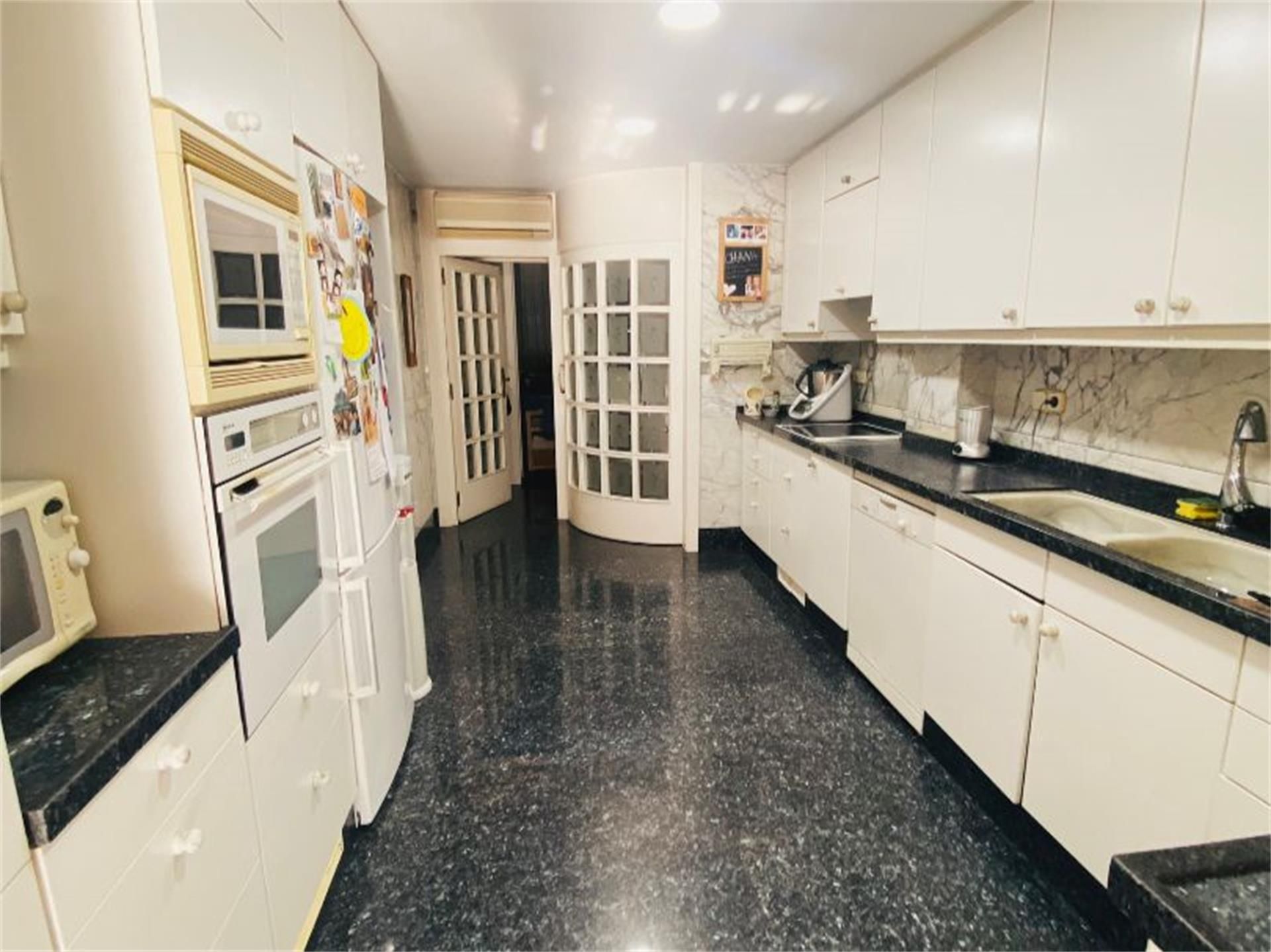 Casa adosada en  Carrer de la Font Nova 1 - Foto 4