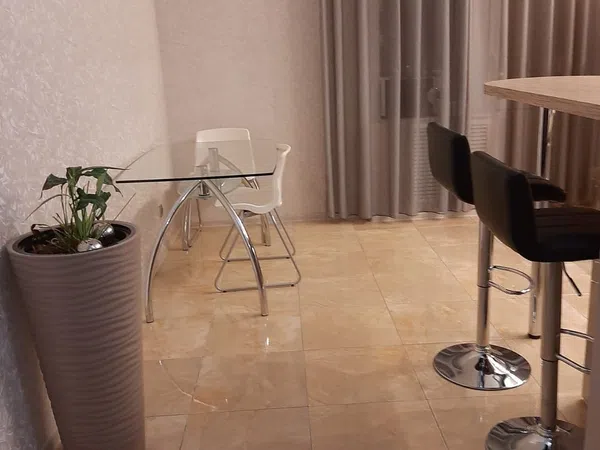 Piso en calle de Embajadores, 90