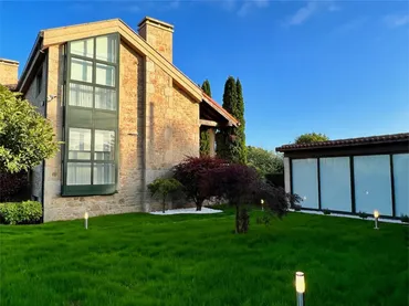 Chalet en Santiago de Compostela - Foto 3