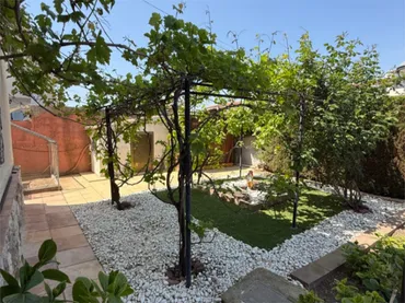 Chalet en  Carrer Noucentisme 2 - Foto 3