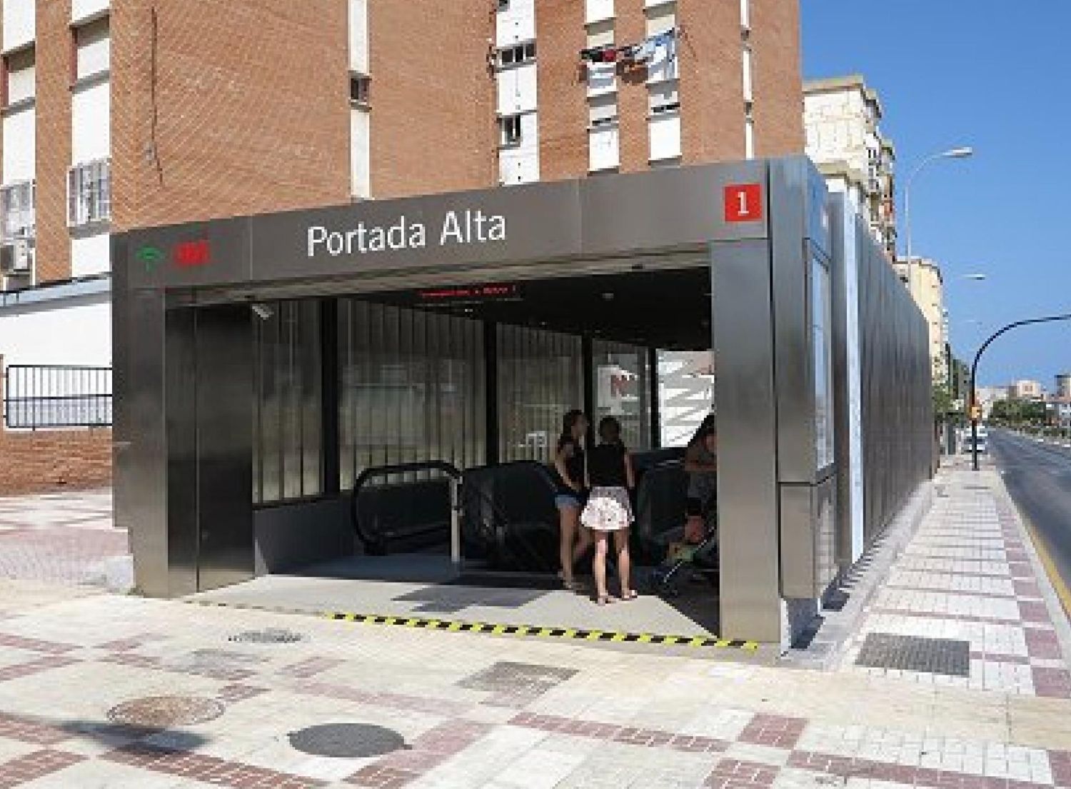 Piso en Calle Cómpeta - Foto 9