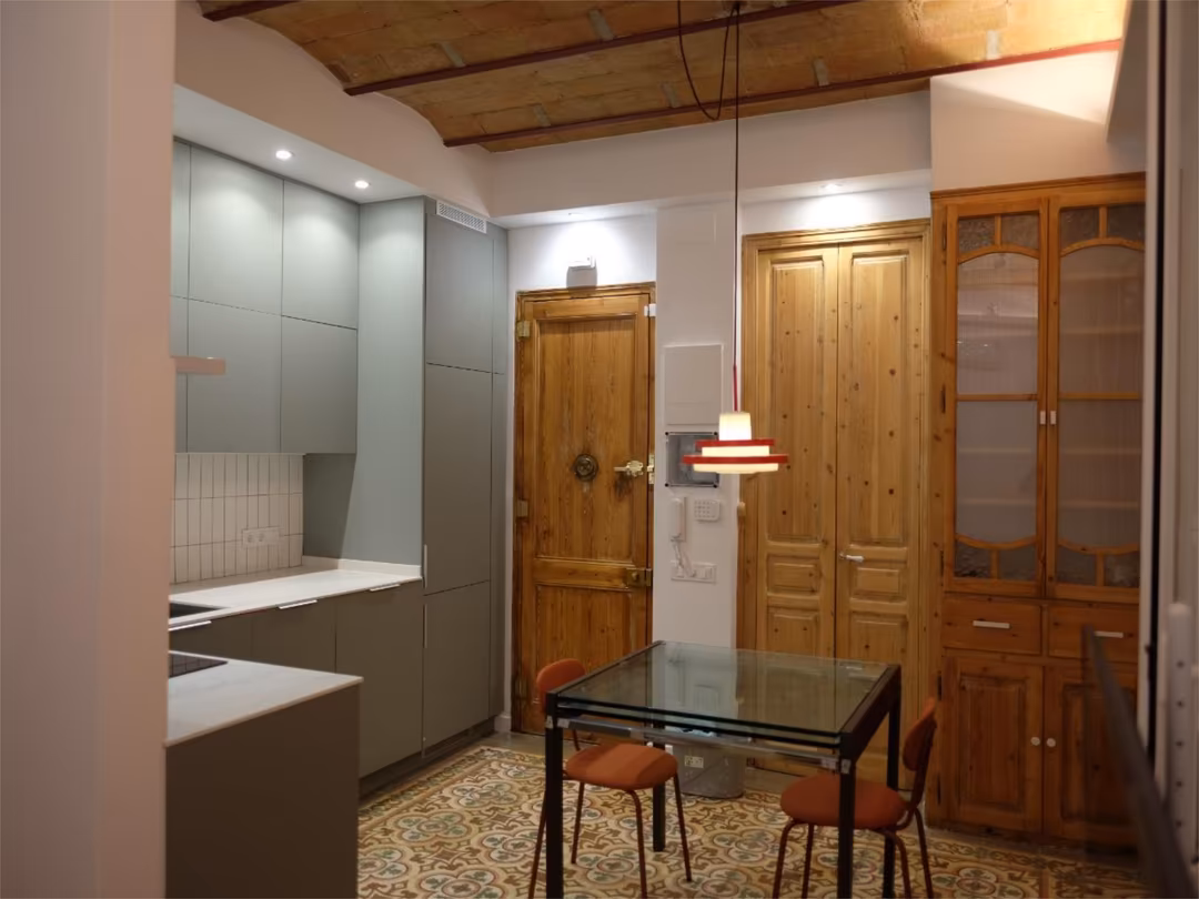 Piso en  Carrer de la Sal 7 - Foto 2