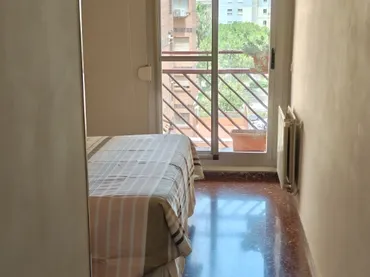 Piso en  Carrer de la República de Guinea Equatorial 6 - Foto 8