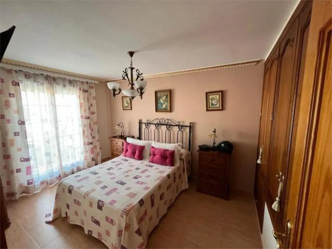 Chalet en Zona. - Foto 3