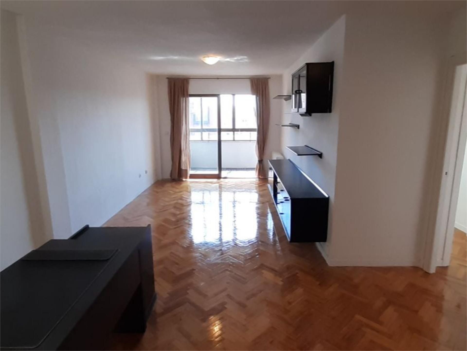 Piso en  Calle Emigrantes 13