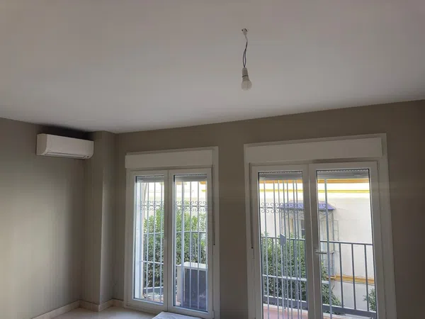 Piso en calle Doña María Coronel, 2