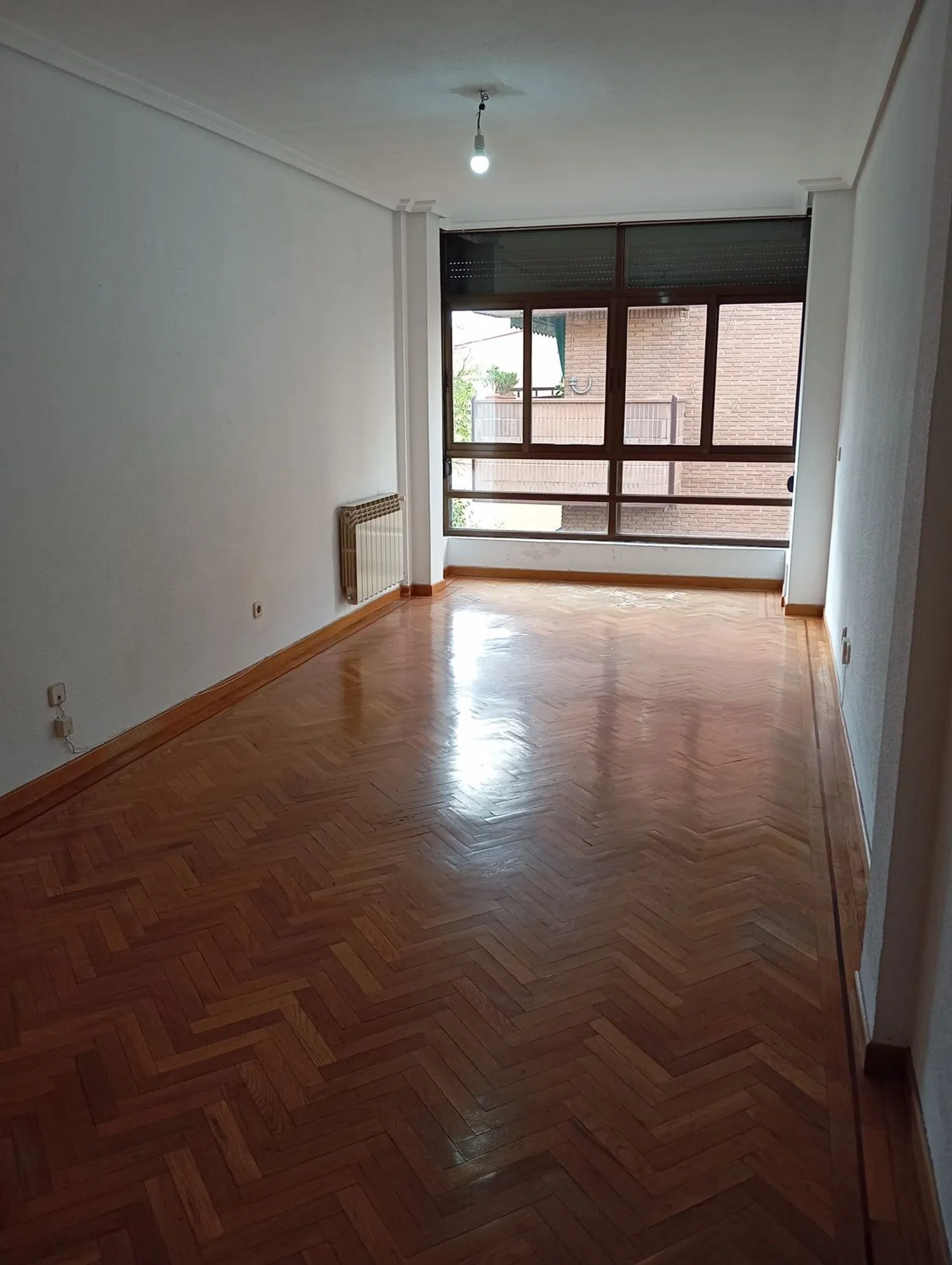 Piso en calle de Castilla, 28