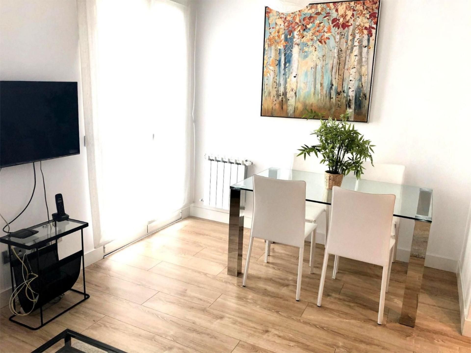 Piso en  Calle de Caracas 8 - Foto 3