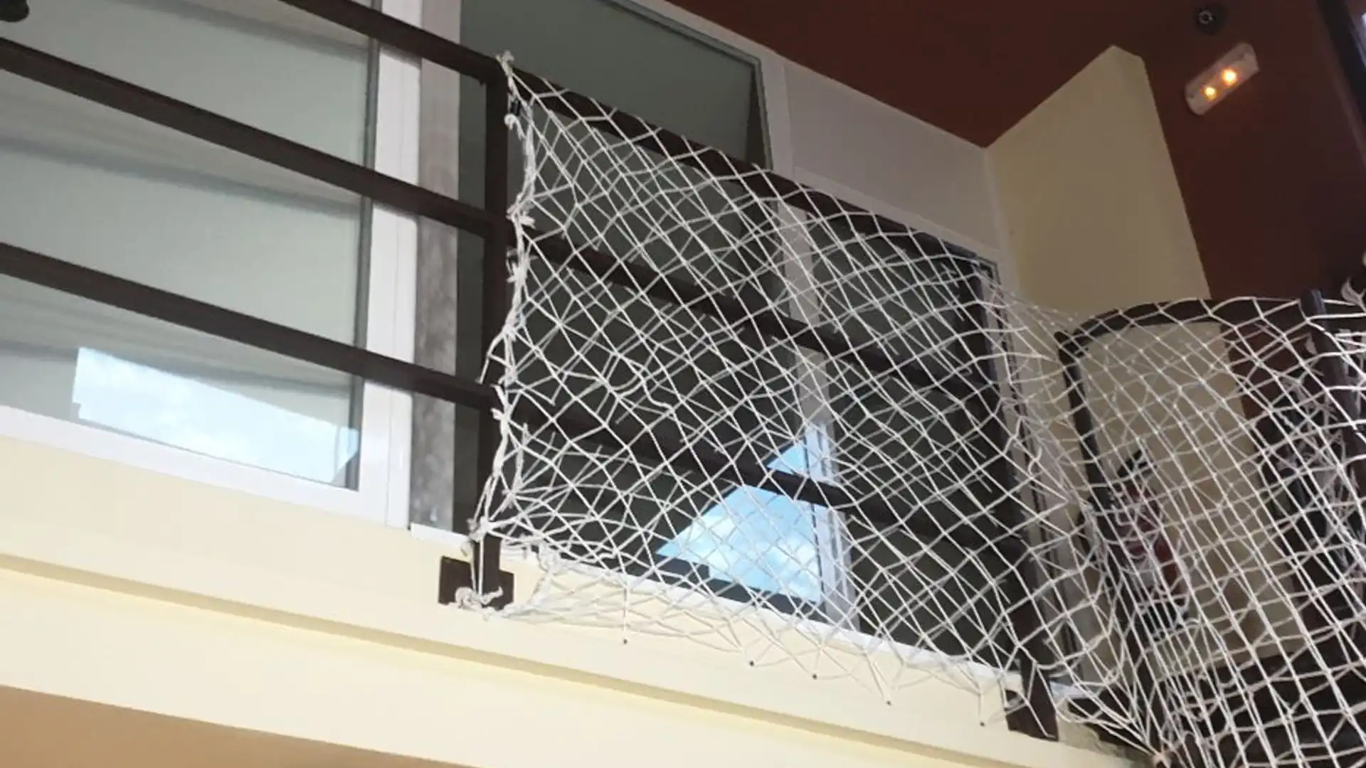 Local comercial en  Carrer d'Antoni Gaudí 10 - Foto 4