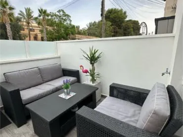 Casa adosada en Torrevieja lago jardin - Foto 5