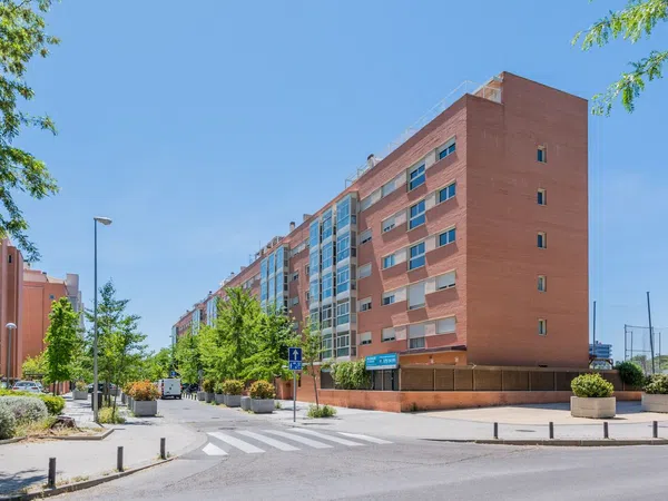 Piso en paseo de la Alameda de Osuna