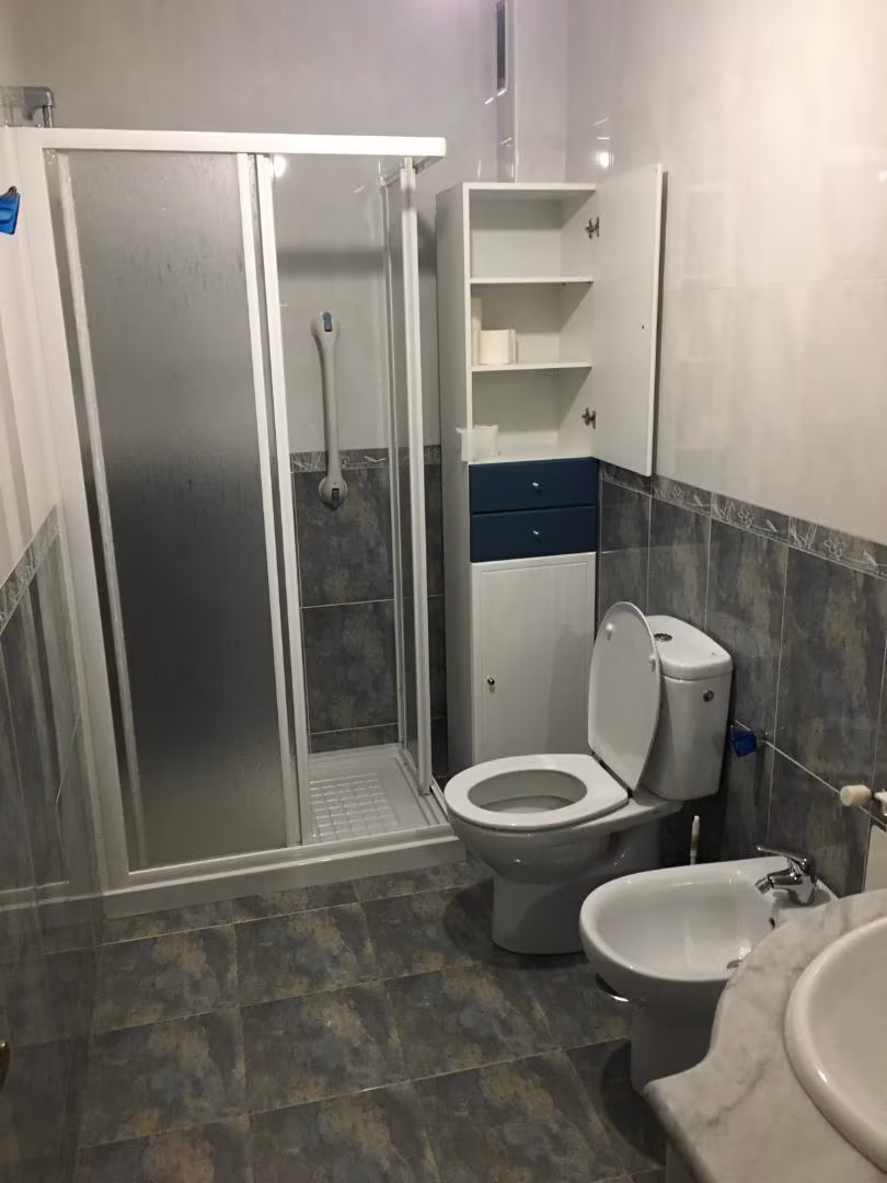 Piso en  Avenida de Rosalía de Castro 27 - Foto 10