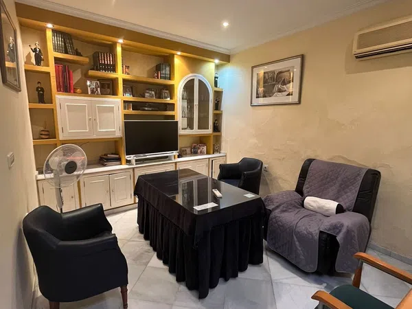 Chalet adosado en Coria del Río - Foto 10