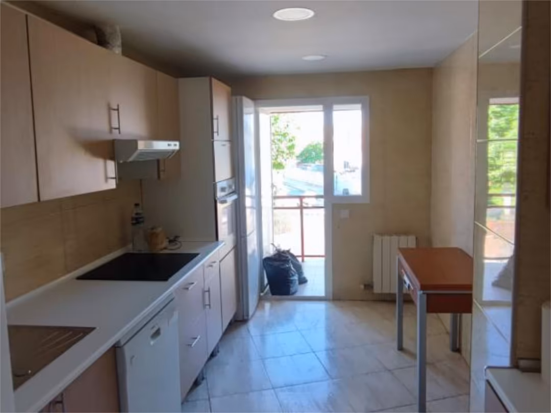 Piso en  Avenida de La Rioja 27 - Foto 4