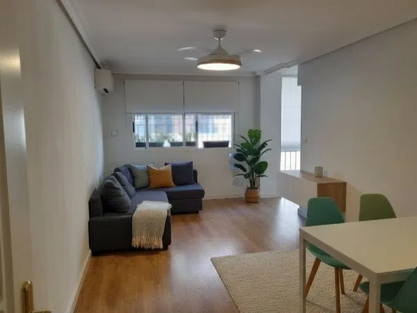 Piso en calle Arquitecto Jaime Bort, 5