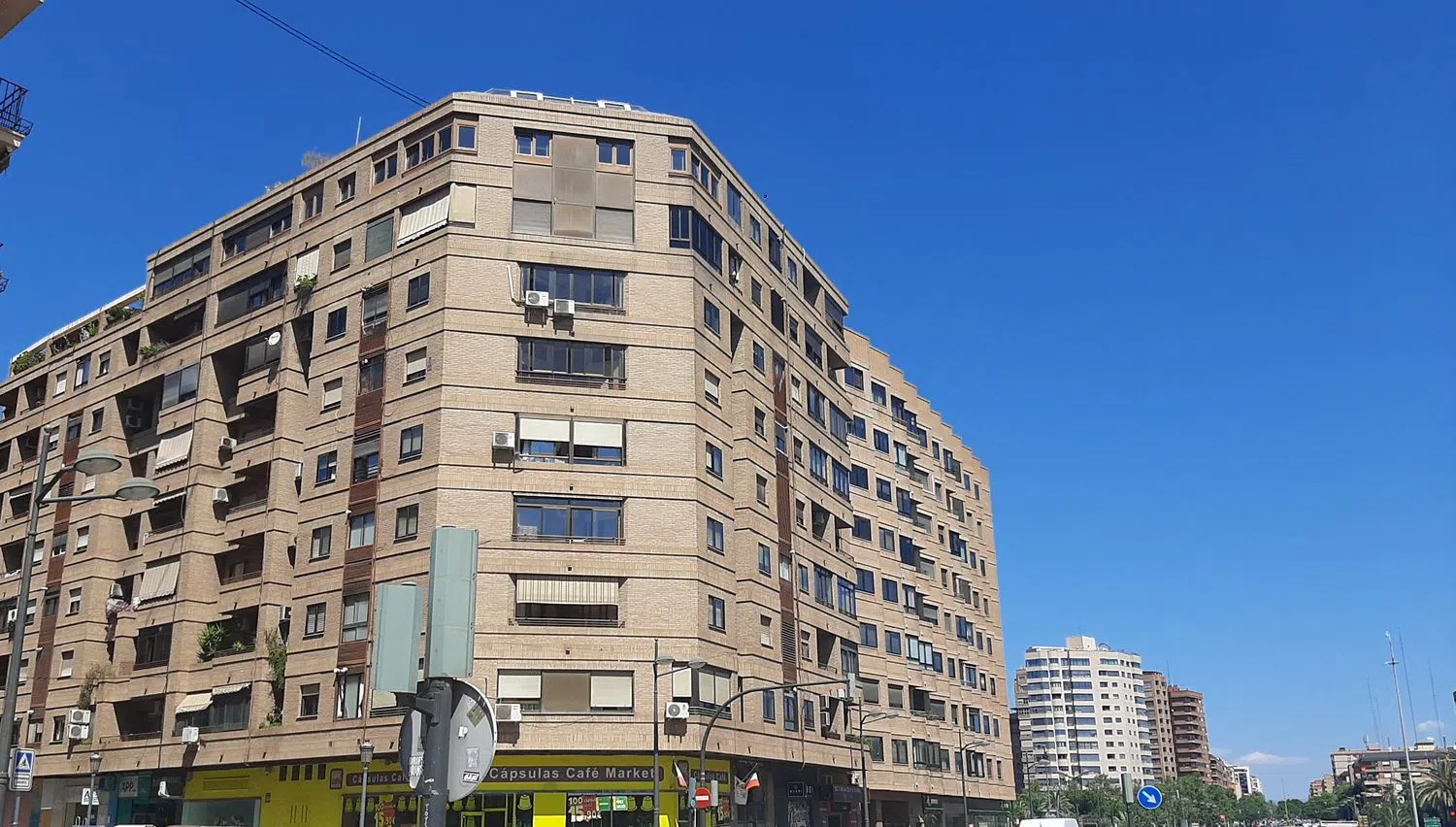 Piso en calle de la Democràcia, 2 - Foto 1