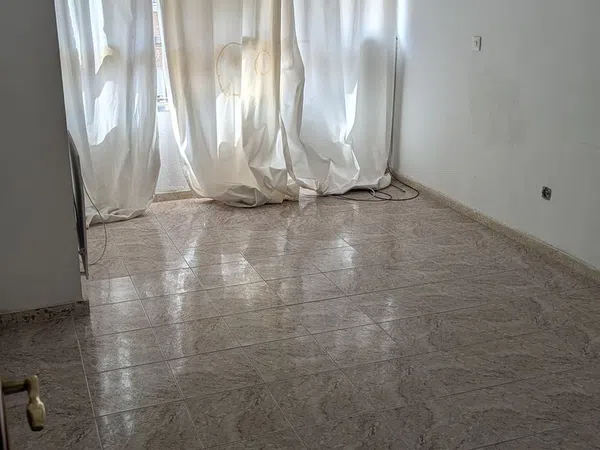 Piso en Calle Victoria, 96 - Foto 2