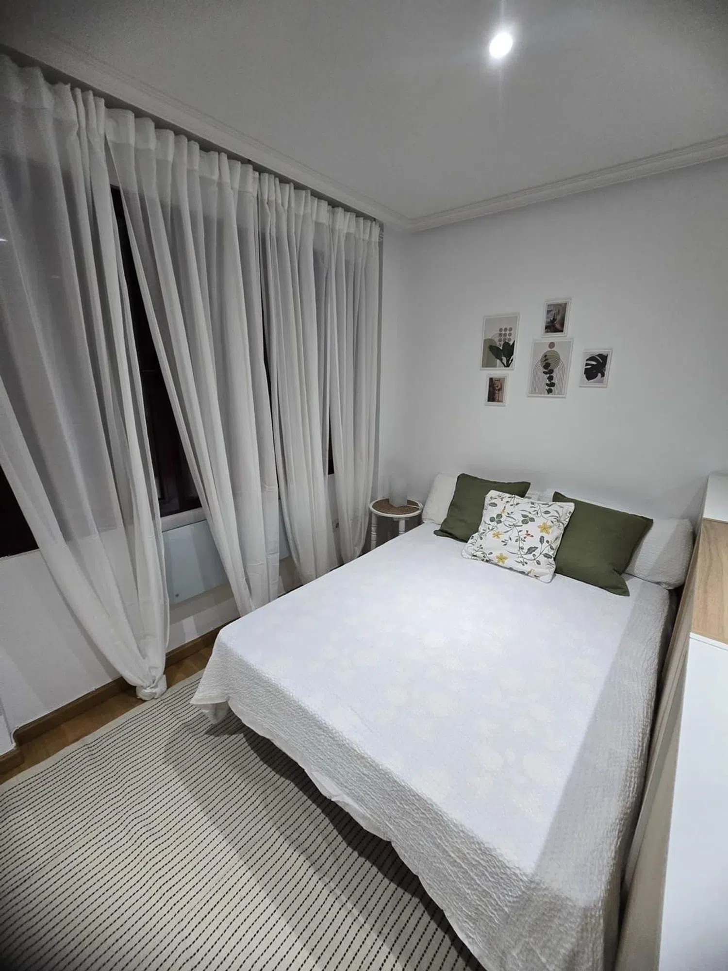 Estudio en calle Luis Sala Balust, 39 - Foto 2