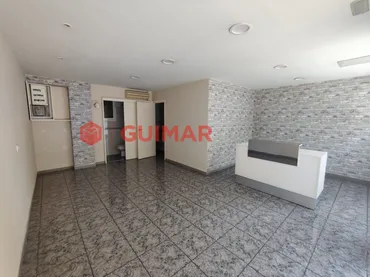 Local comercial en  Esplugues de Llobregat - Carrer de la Lleialtat - Foto 1