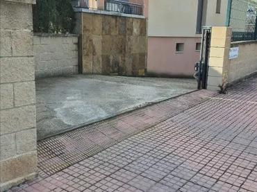Casa adosada en  Carrer de Miquel Martí i Pol 2 - Foto 52