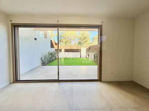 Chalet adosado en Calle Torres de Quart - Foto 2