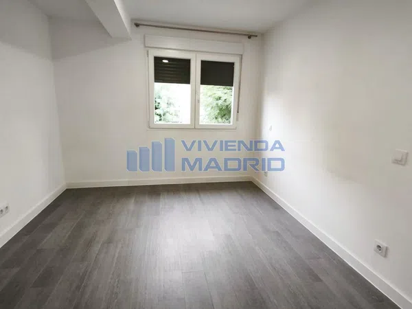Piso en Calle Luis Carreño - Foto 8