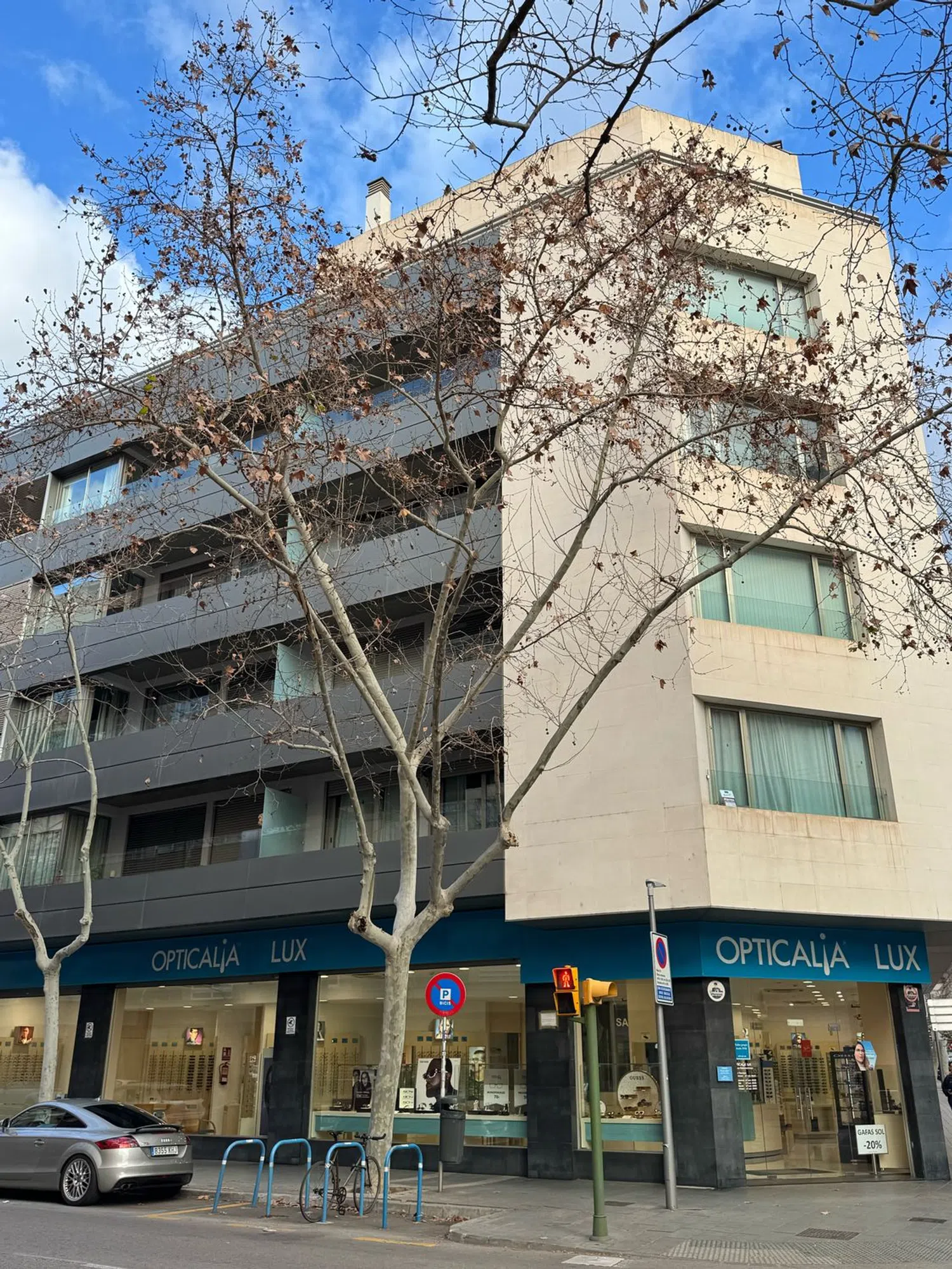 Piso en calle d'Ausiàs March, 2 - Foto 1