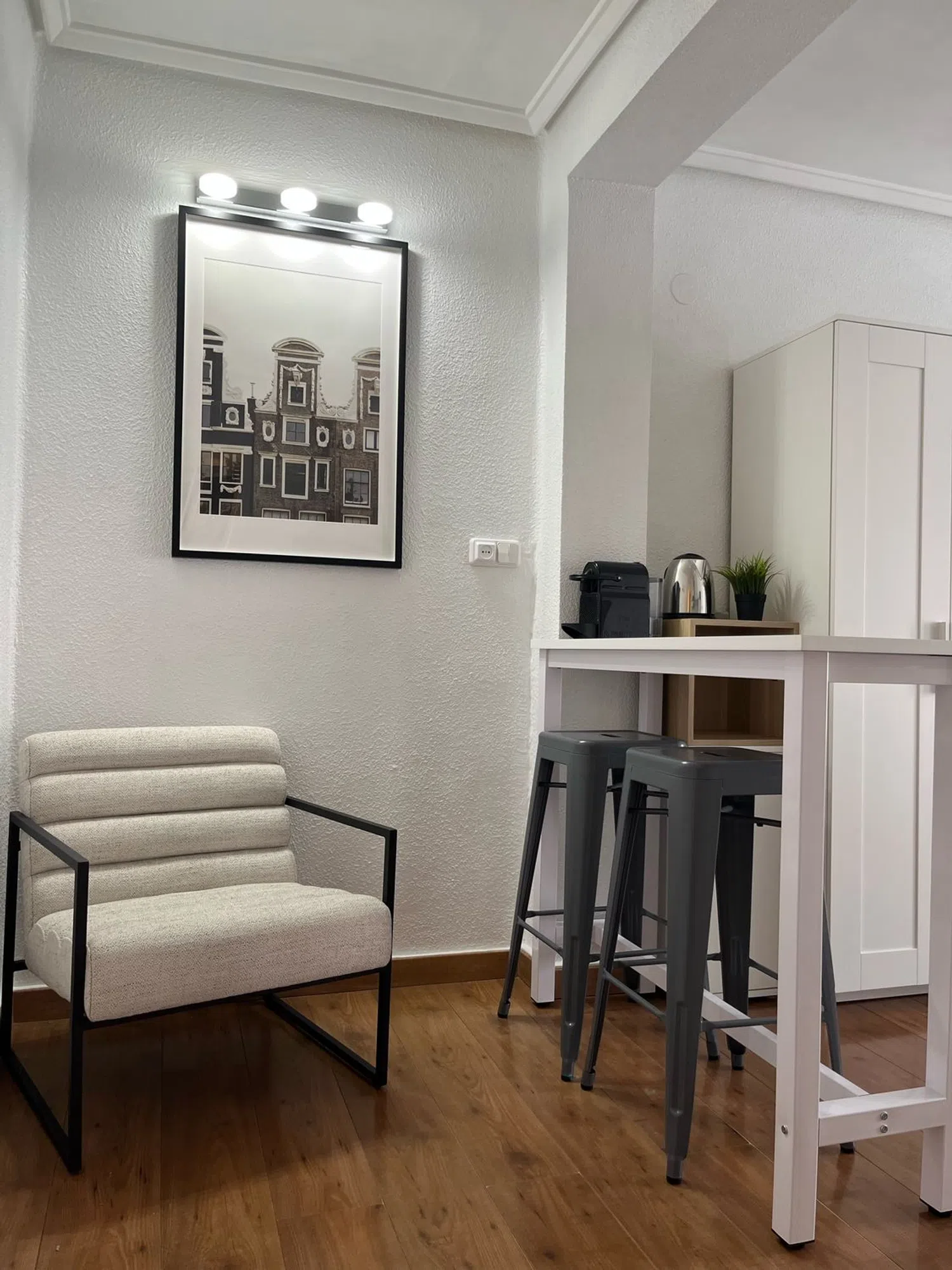 Estudio en calle del Mestre Valls, 34 - Foto 1