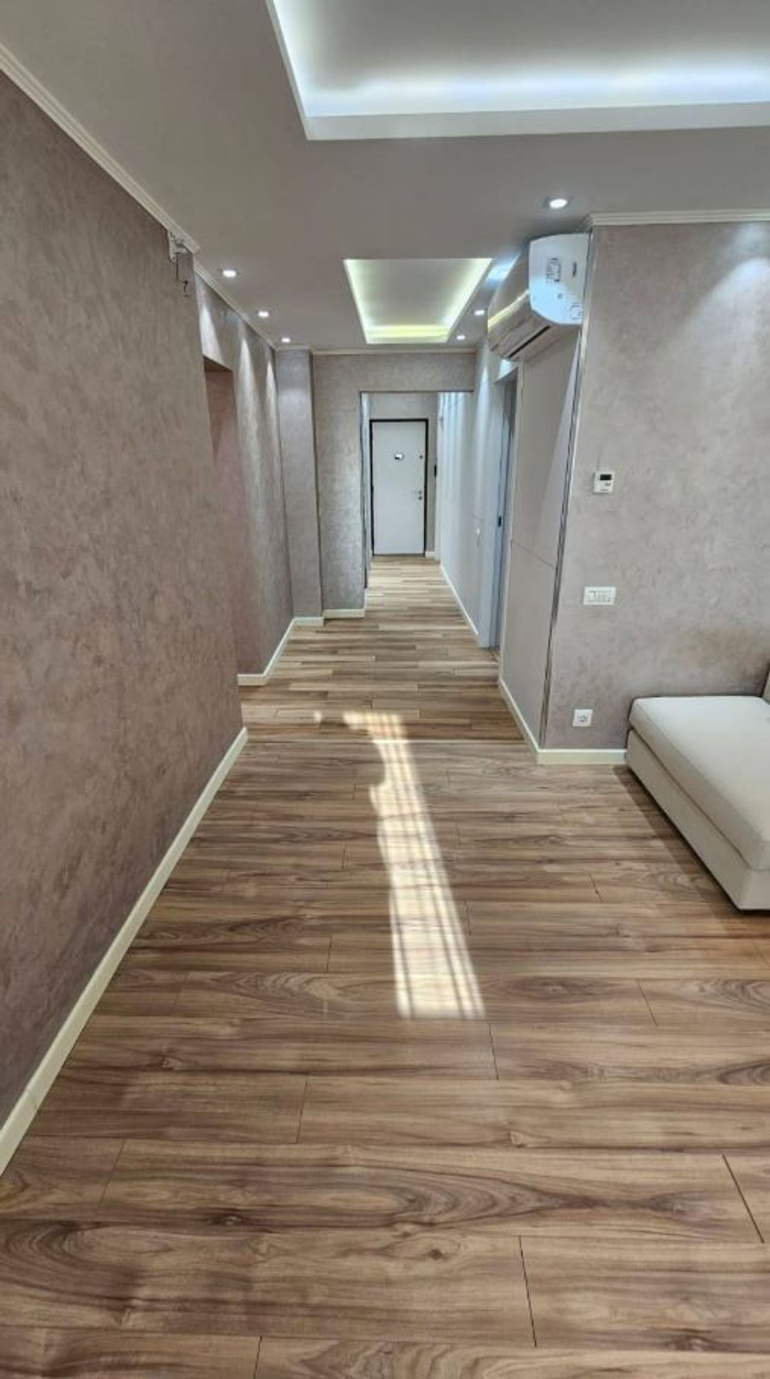 Piso en calle de Nàpols, 192 - Foto 5