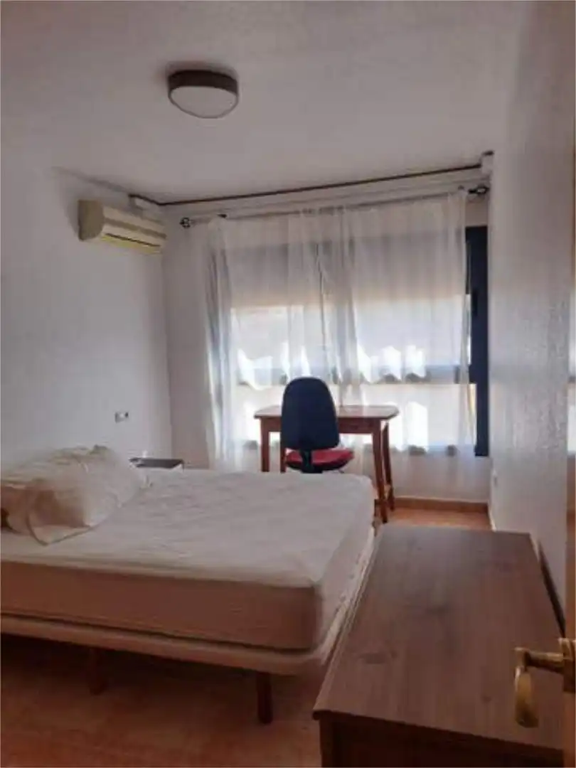 Piso en JUNTO CENTRO DE SALUD - Foto 5