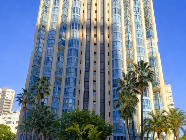 Piso en avenida de Villajoyosa, 30