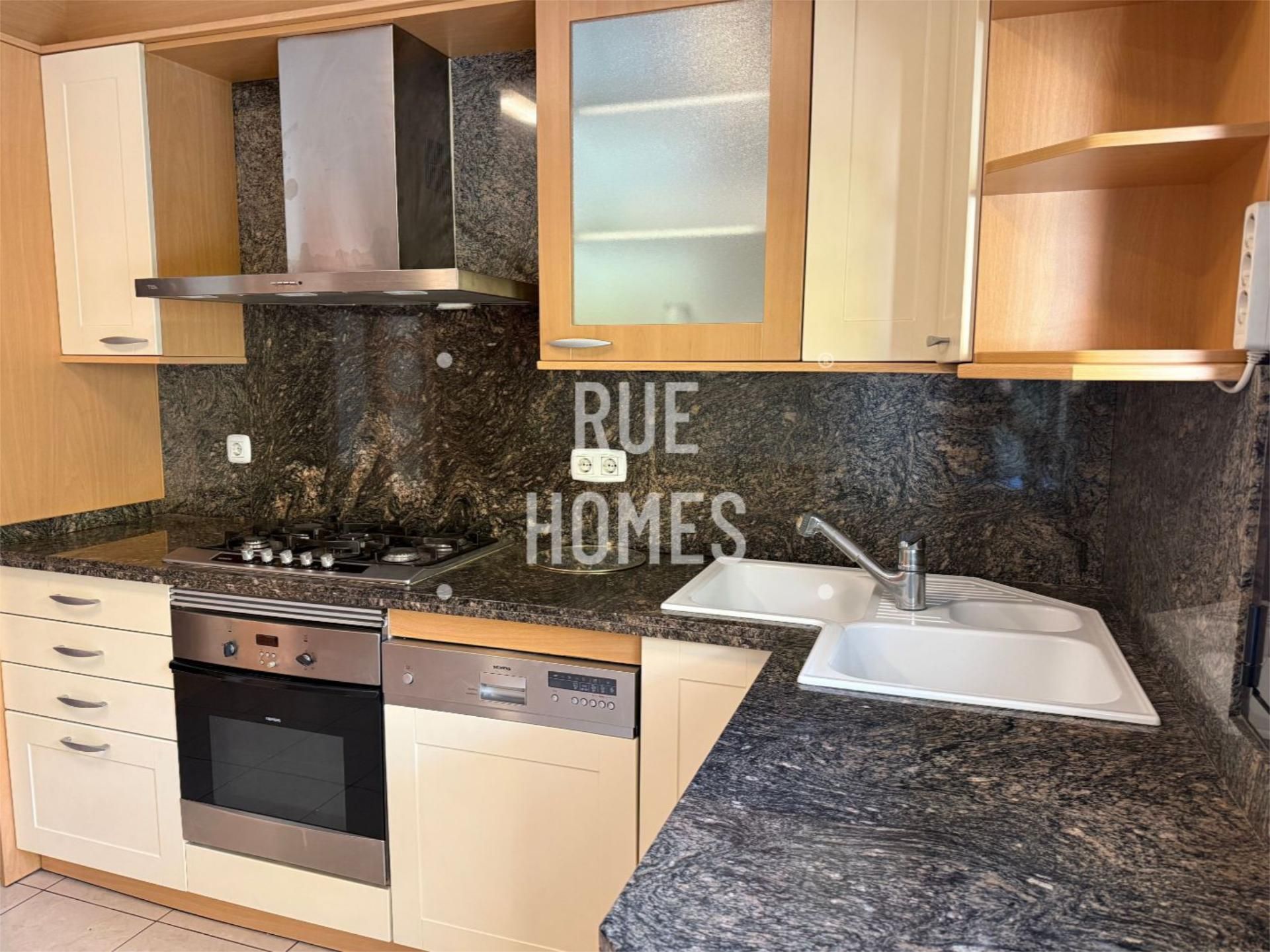 Piso en  Plaça de Maria Vinyes 3 - Foto 6