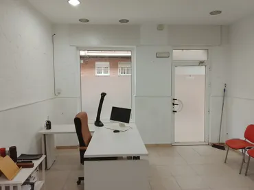 Local comercial en  Calle Felipe Herrero Arias 3 - Foto 4