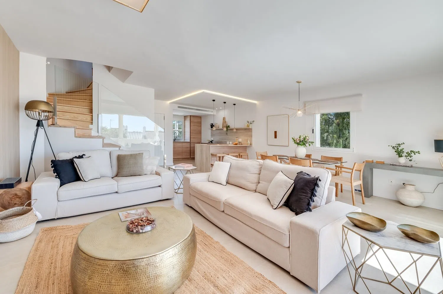 Chalet adosado en Urbanización Los Pinos de Aloha s/n - Foto 3