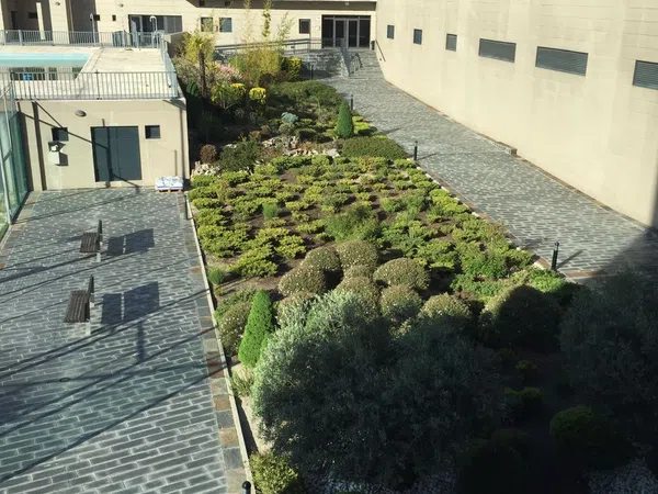 Estudio en calle Manuel Pombo Angulo, 16 - Foto 2