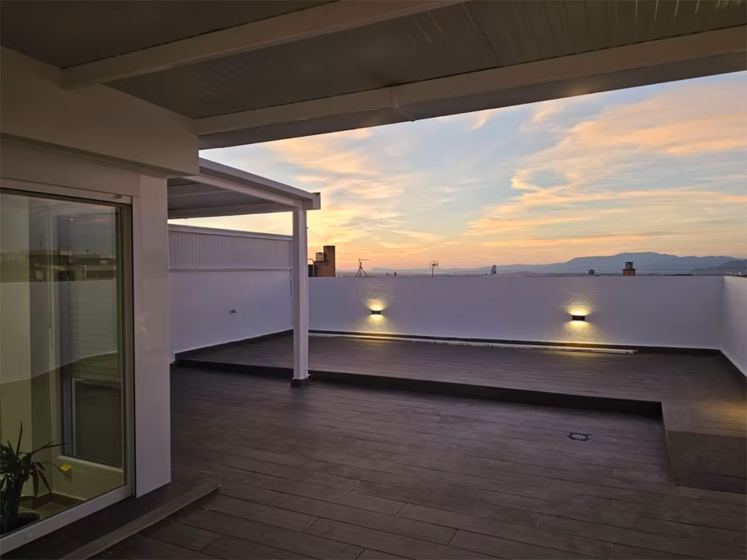 Ático en  Camino de Ronda 57 - Foto 2