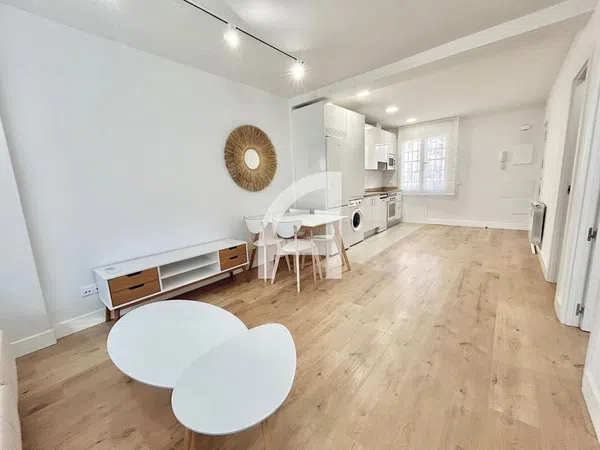 Piso en avenida de Menéndez Pelayo