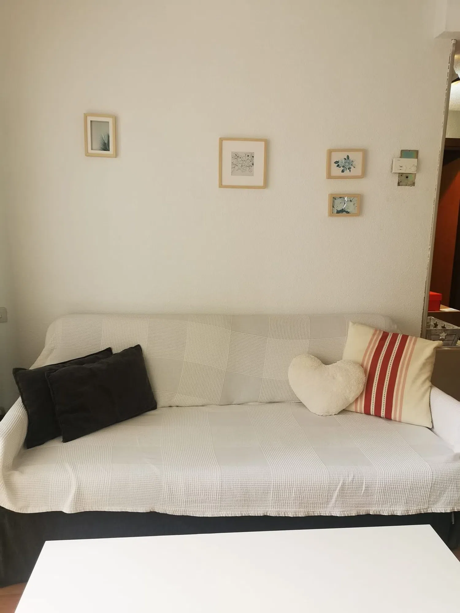 Piso en calle de la Infanta Mercedes, 92 - Foto 4