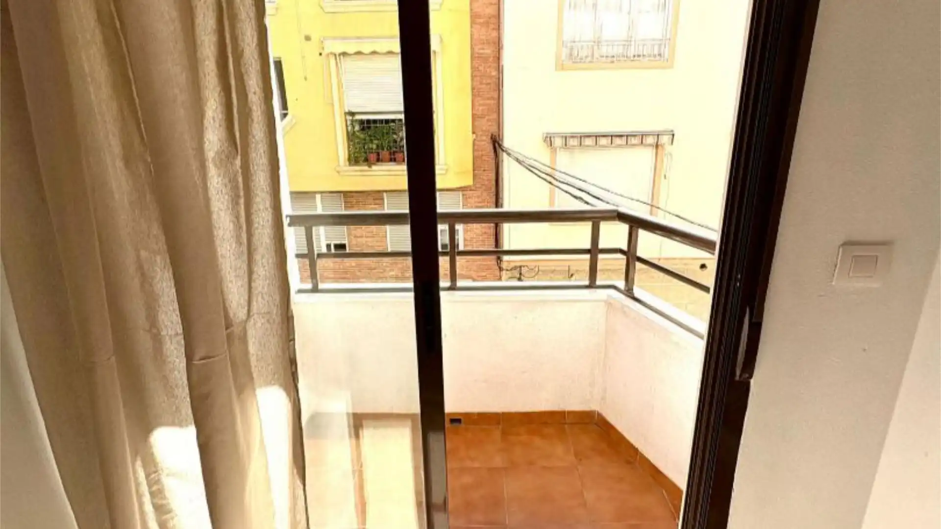 Piso en  Calle Francisco Santamaría 18 - Foto 6