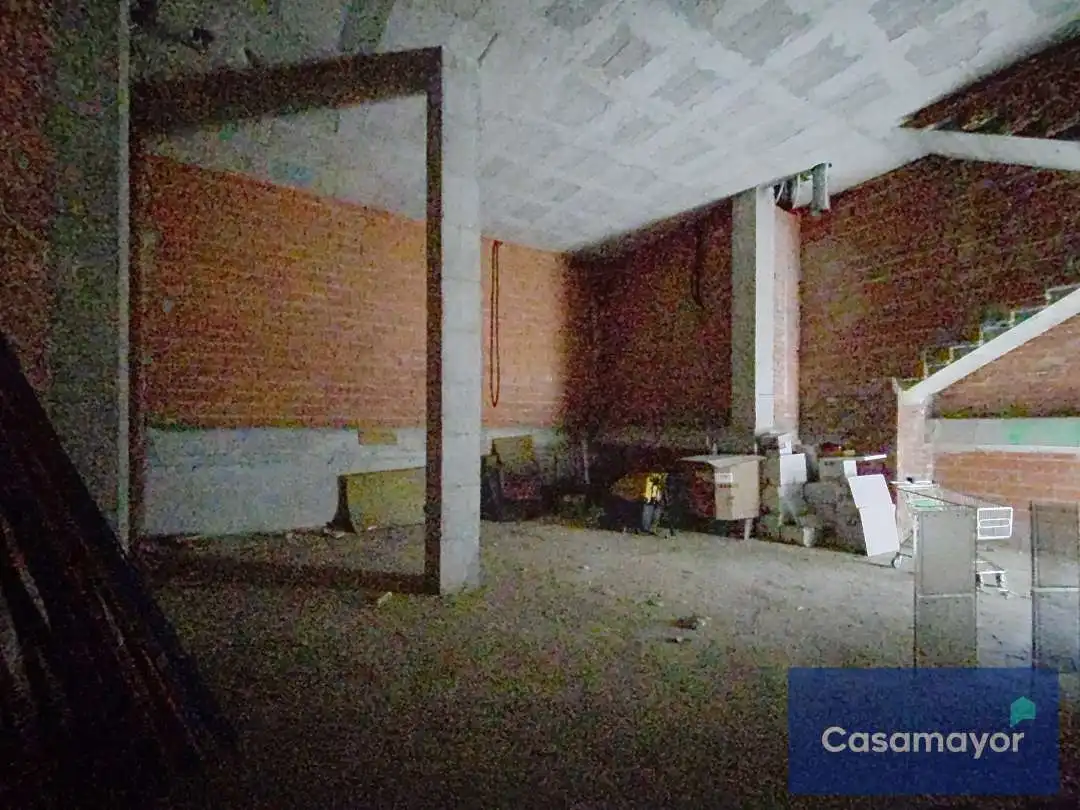 Local comercial en  Carrer Sax 2 - Foto 5