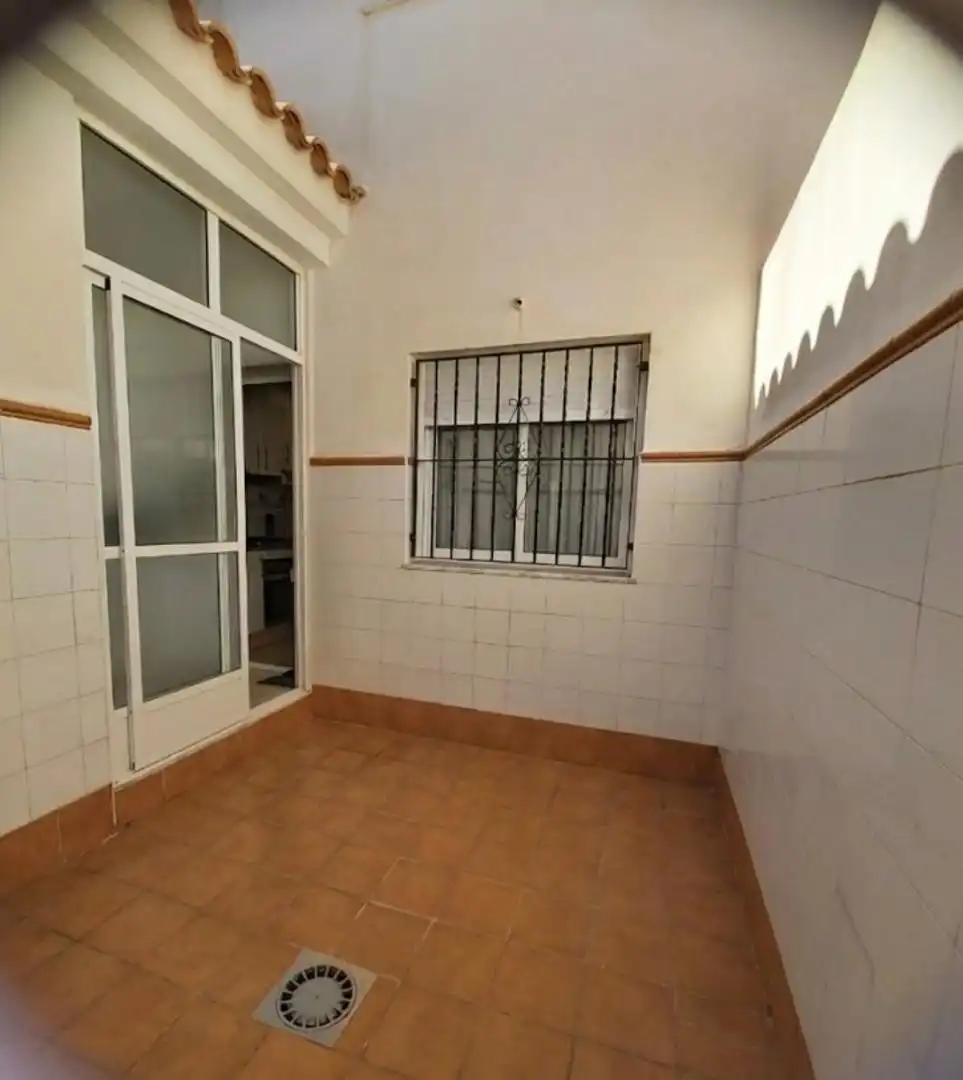 Casa adosada en  Calle Valle de Escombreras 10 - Foto 6