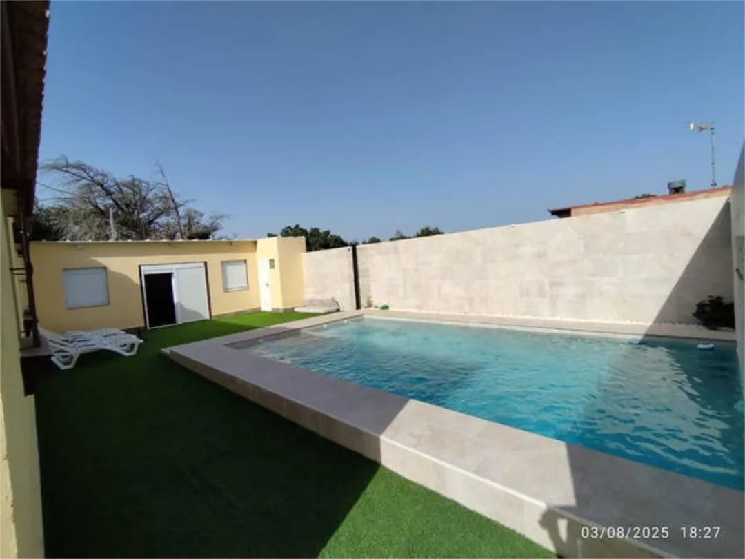 Casa adosada en Camino la maleza - Foto 2