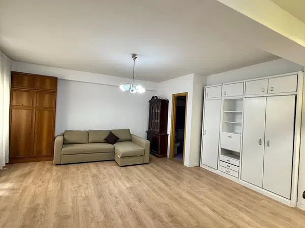 Alquiler de piso en Calle de Alcántara, 57